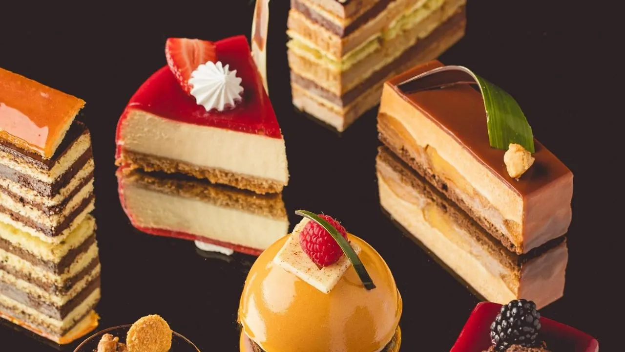 فندق إنتركونتيننتال بودابست 5*,
